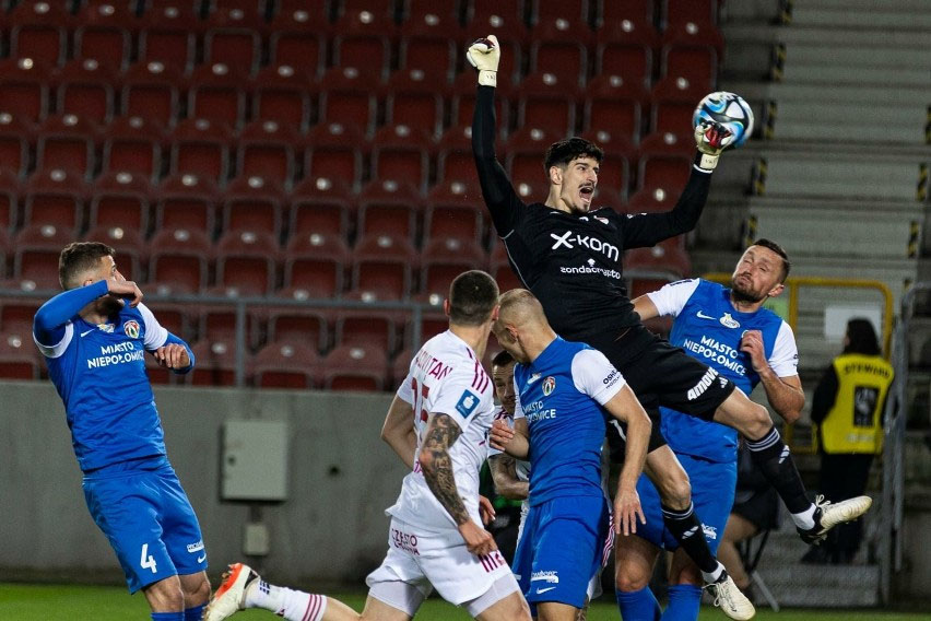 Read more about the article Puszcza Niepołomice – Raków Częstochowa